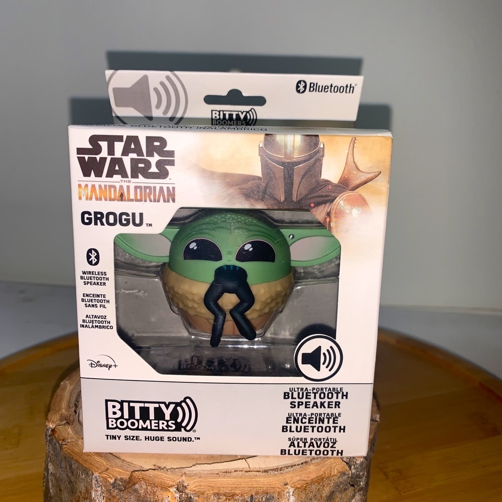 Star Wars Mandalorian Baby Yoda w/ Snack The Child Grogu Bluetooth Bitty Boomers